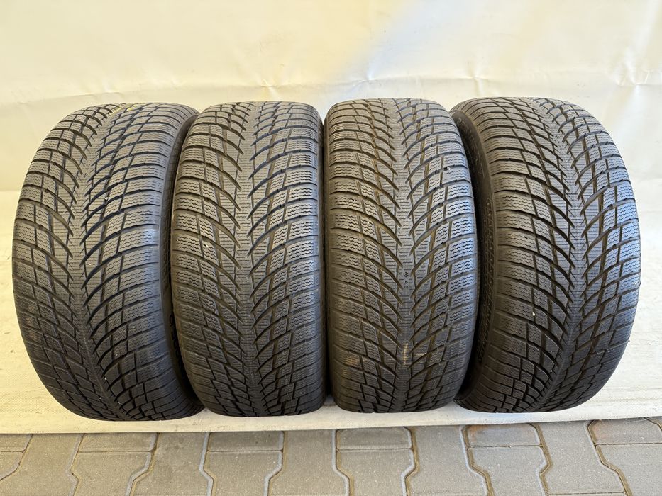 225/45/17 Nokian WR Snowproof P 94V 2024R