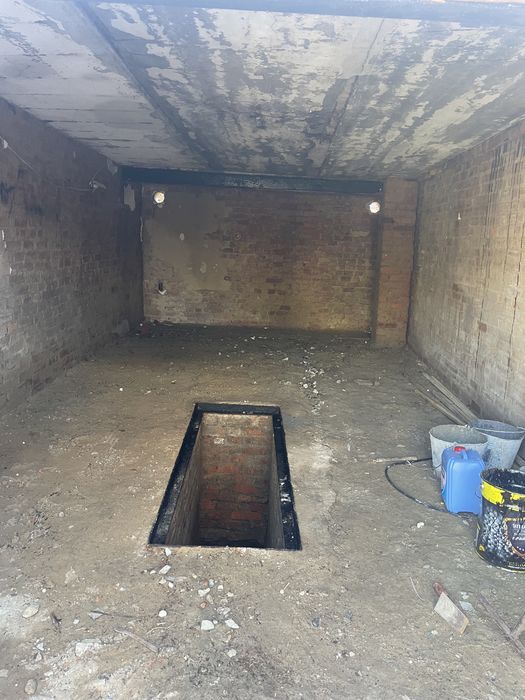 Продам гаражей 3ш все рядрм