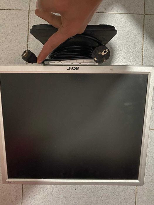 Acer Computer Monitor with HDMI64584889400065121