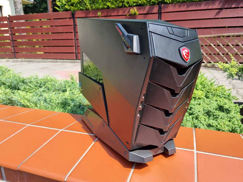 MSI Aegis 3 Core i5-8400 RTX 2060 24GB RAM 120GB SSD+1TB HDD Win11