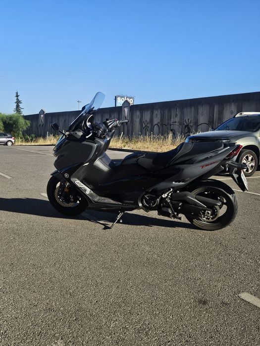 TMAX 560 TECH MAX ( 8400km ) Possibilidade de Financiamento