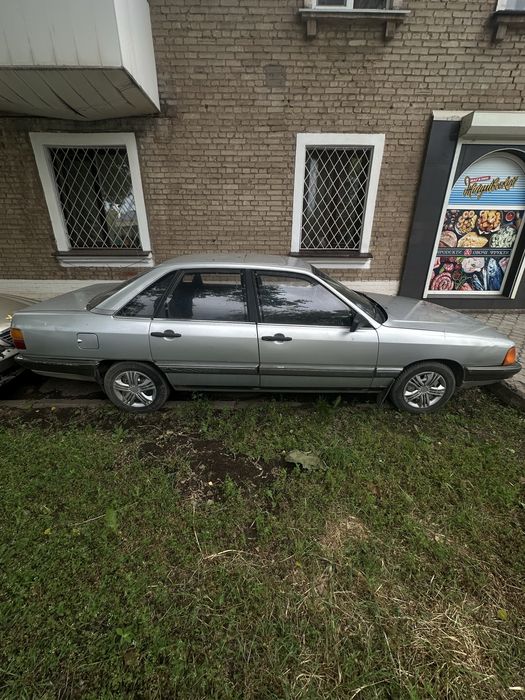 Продам ауди 100