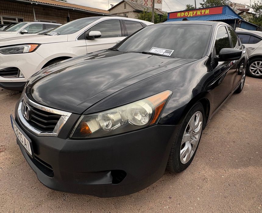 Honda accord  2008 року 3.5 газ бензин