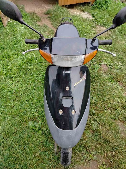 Продам скутер Suzuki