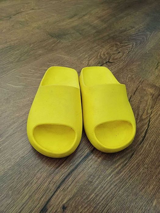 Тапочки-зефірки.