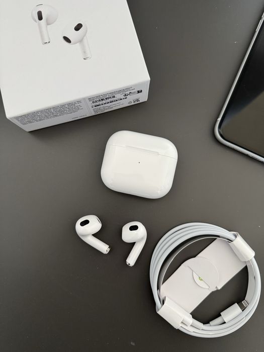 Słuchawki AirPods 3