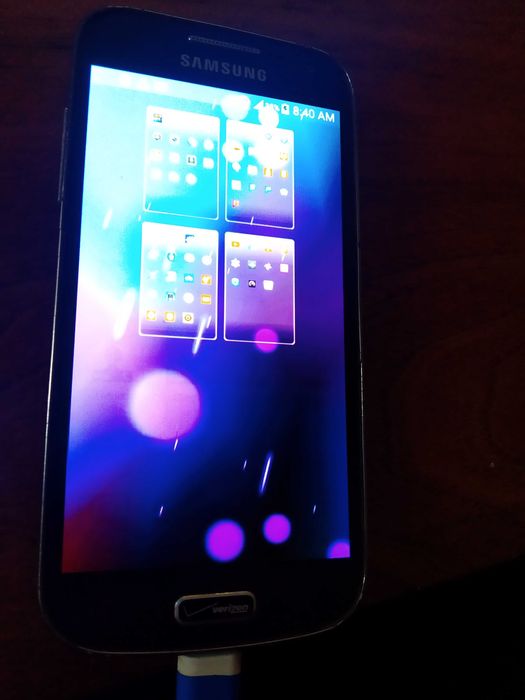 Мобильный телефон SAMSUNG Galaxy S4mini