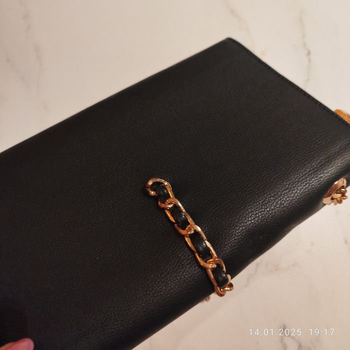 Czarna klasyczna torebka