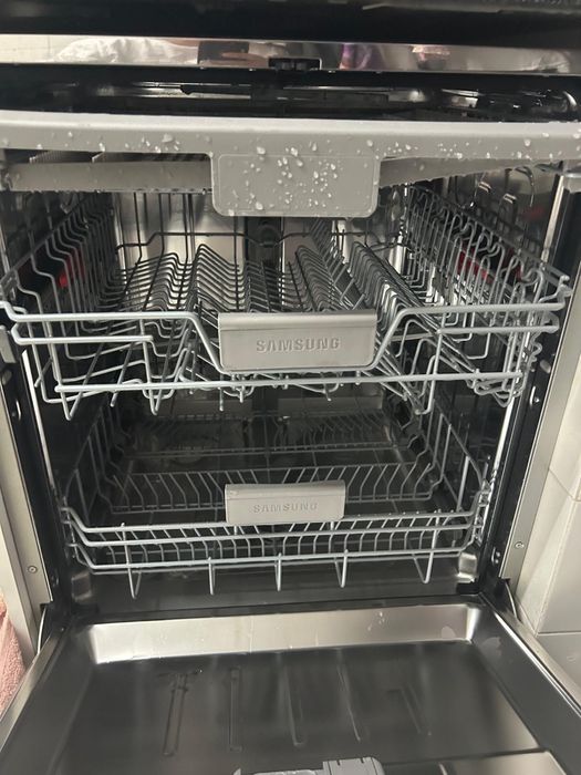 Vendo máquina de lavar loiça SAMSUNG