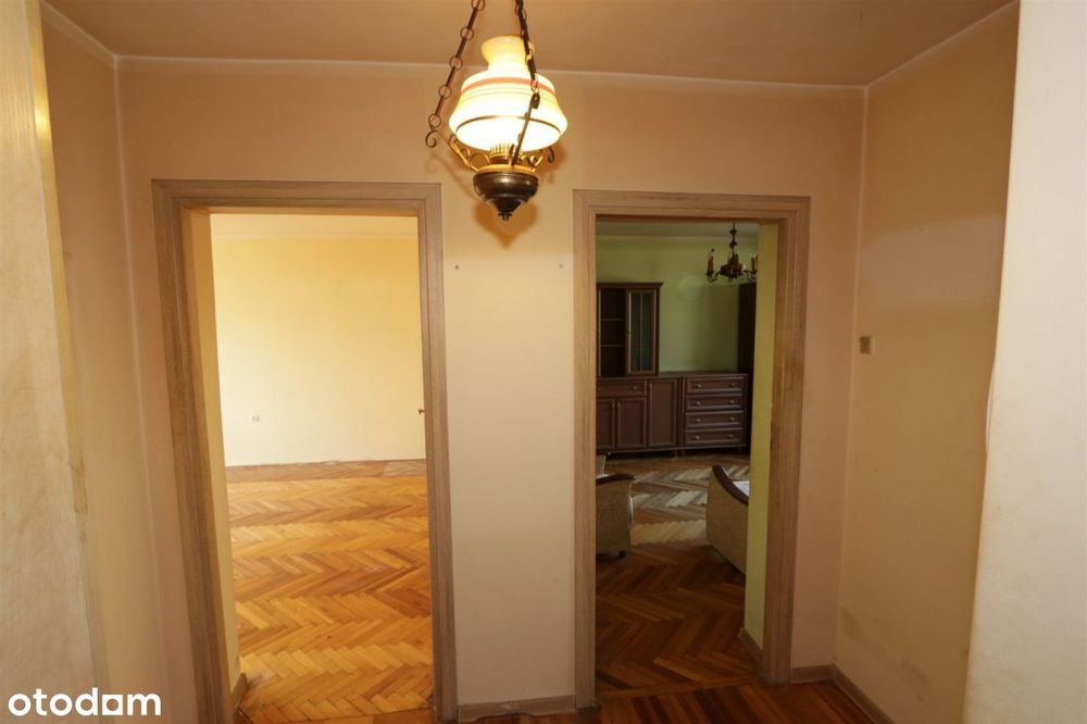 2 pokoje z loggią, parter, Młodych