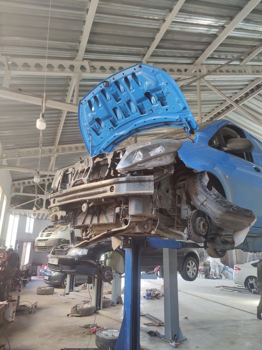 СТО Ремонт двигунів та ходової розвал сходження 3d