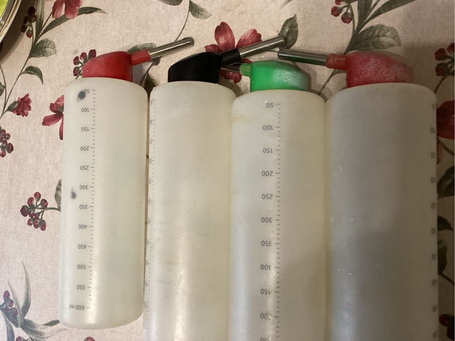 Поилка в клетку для кроликов и других домашних питомцев