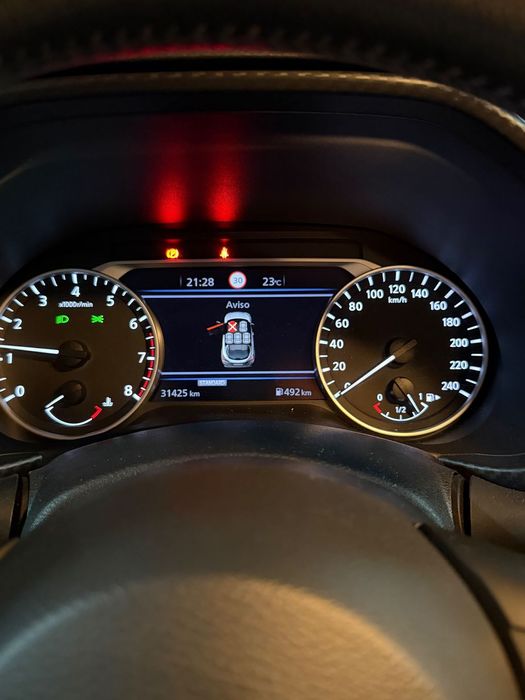Nissan Juke 1.0 DIG-T N-Connecta foto 3
