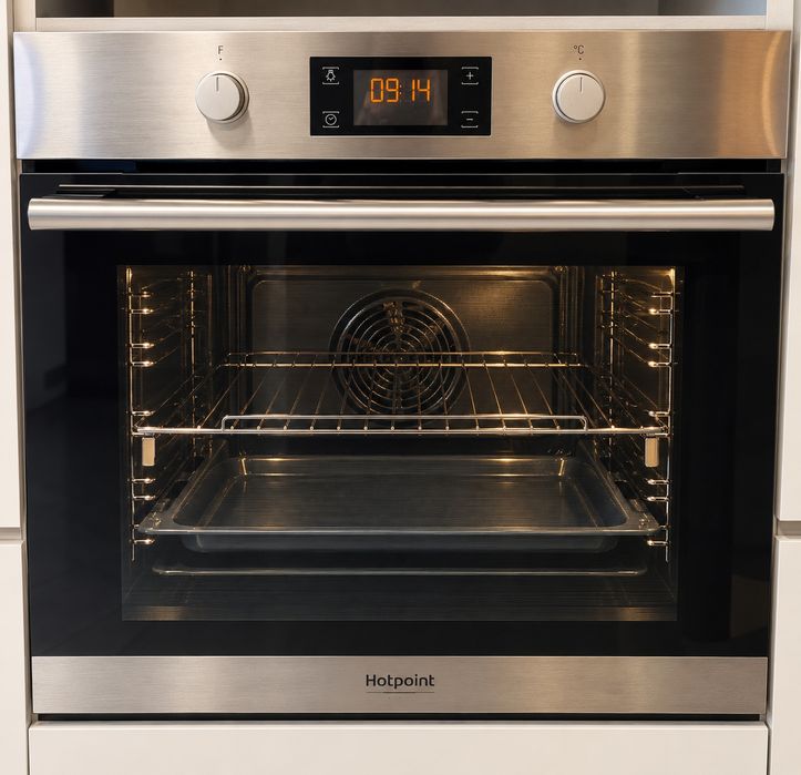 Forno de encastrar HOTPOINT 71 L  A+