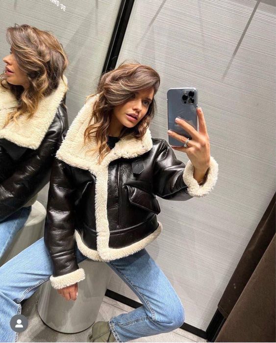 Дублянка коричнева коротка з бежевим міхом. S, M, L, XL, 2 XL