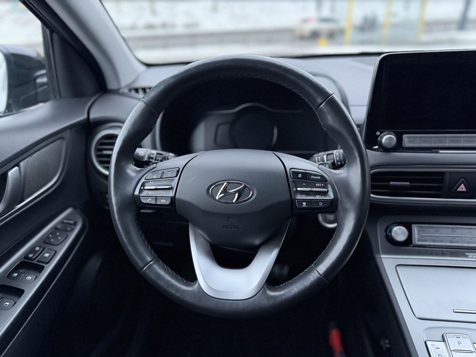 Hyundai Kona Electric 2020р.в, рест,  в комплектації Top+. 64 кВт