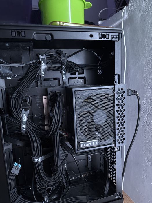 Zasilacz Lian Li Edge 1000w 80+ Platinum