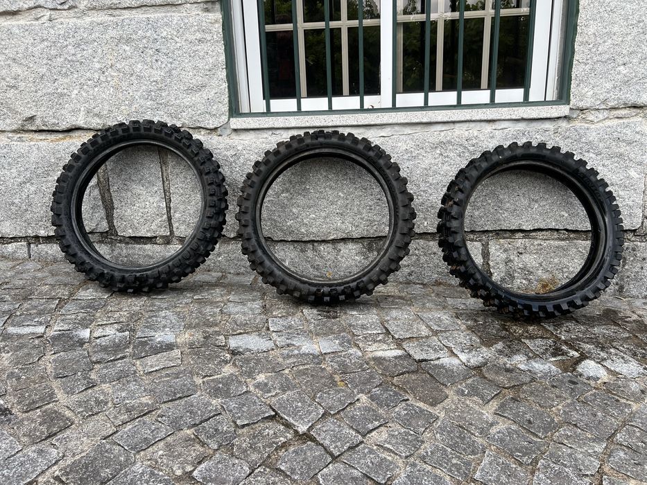 Pneus de Motocross como novos