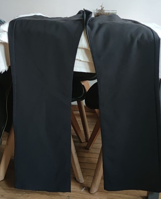 Calça reta preta mango