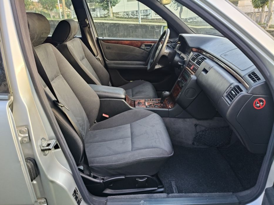 Mercedes E 220 CDI Cx Automática