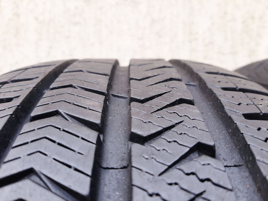 4x Opony całoroczne 205/55R16 Vredestein  Quatrac 5 / 7mm