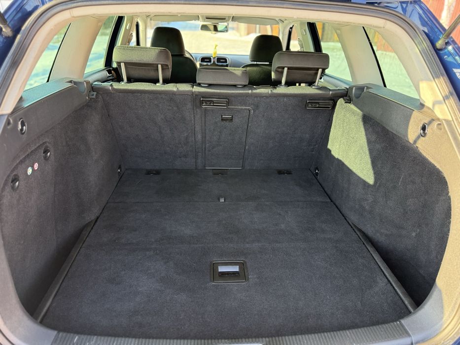 Volkswagen Golf з Німеччини вже Розмитнений