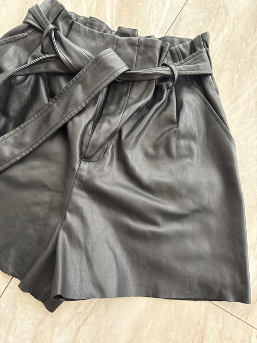 Шорти Zara S-M шорты