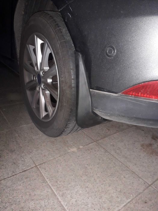 para lamas palas ford focus