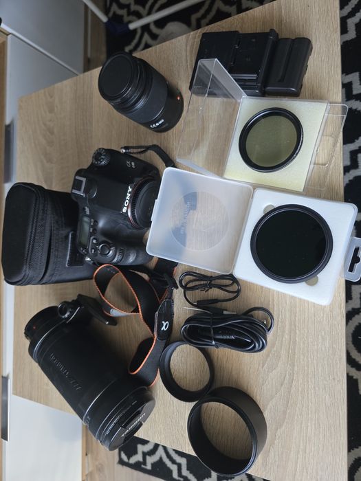 Aparat Sony Alpha A68 + obiektywy + torba. Filtry ND gratis