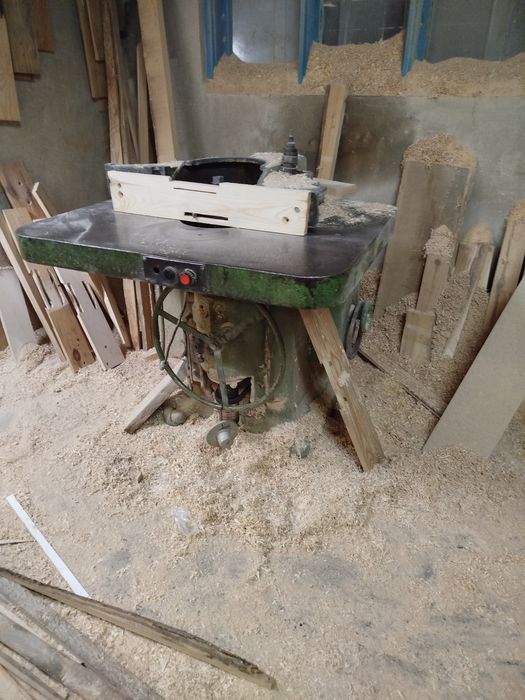 Продам фрезерний станок, фрезер.