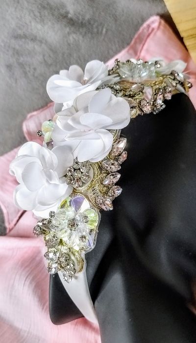 Opaska,wianek,ozdoba na głowę, glamour, ślub, bal