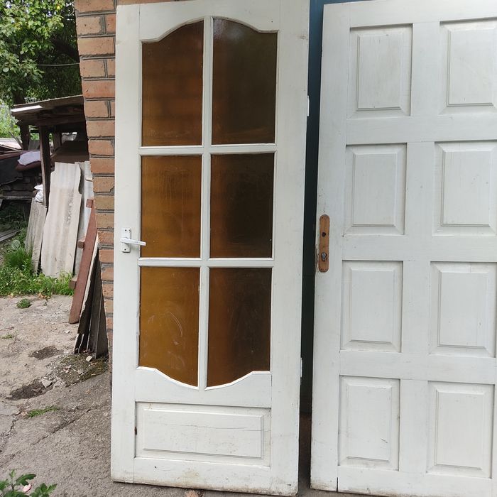 Двері дерев'яні фільончасті .