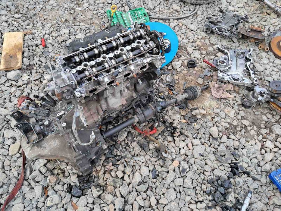 Мотор двигун двигатель Тойота Авенсіс Т25 2.2 d-cat 177 ph 2AD-FHV