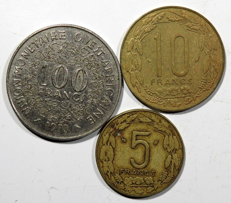 MOEDAS África - 3 Exemplares - veja as imagens - Só 2,0€