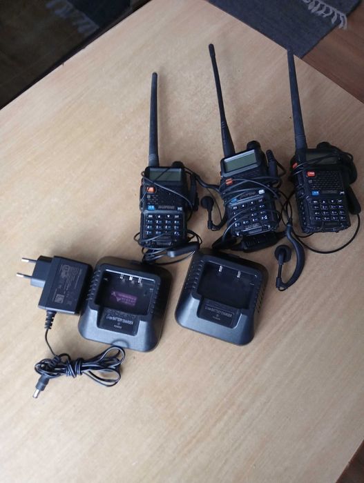 trzy radiotelefony baofeng  Uv-5r
