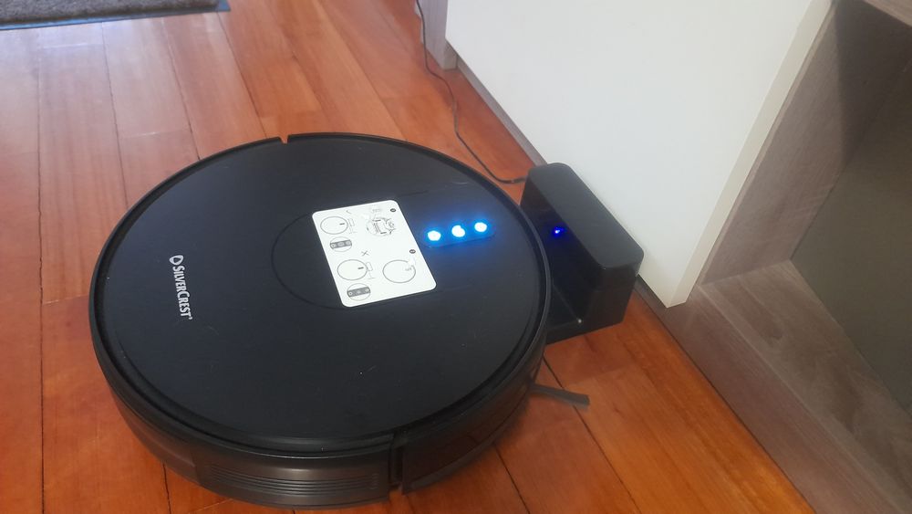 Aspirador Robô automatico.