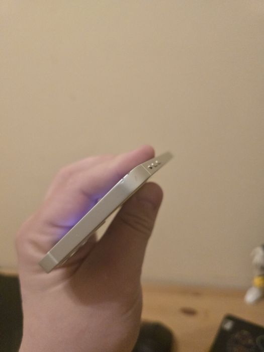 Iphone 12 64гб батарея 80%