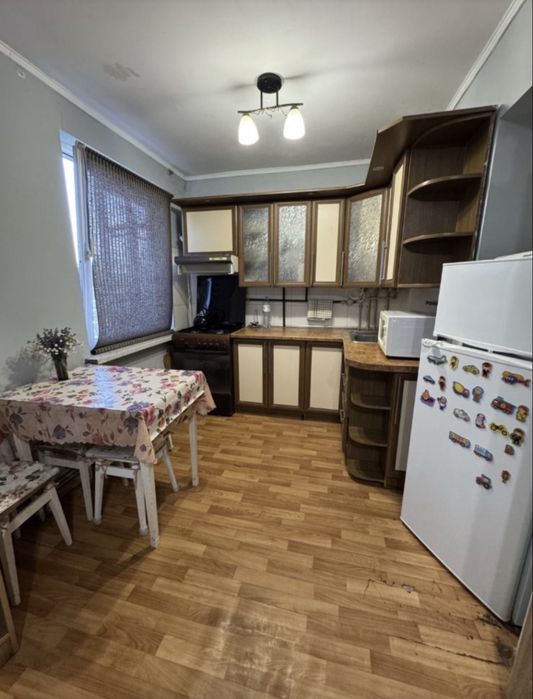 Продаж 2 кім квартири!смт Рокитне!Київська обл !Центр