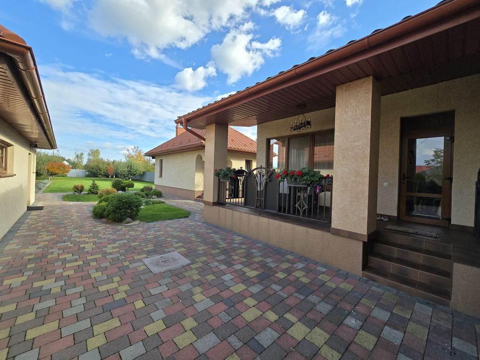 Продаж чудового одноповерхового будинку в передмісті Ужгорода с Холмок