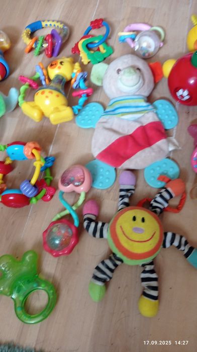 Grzechotki gryzaki rozne