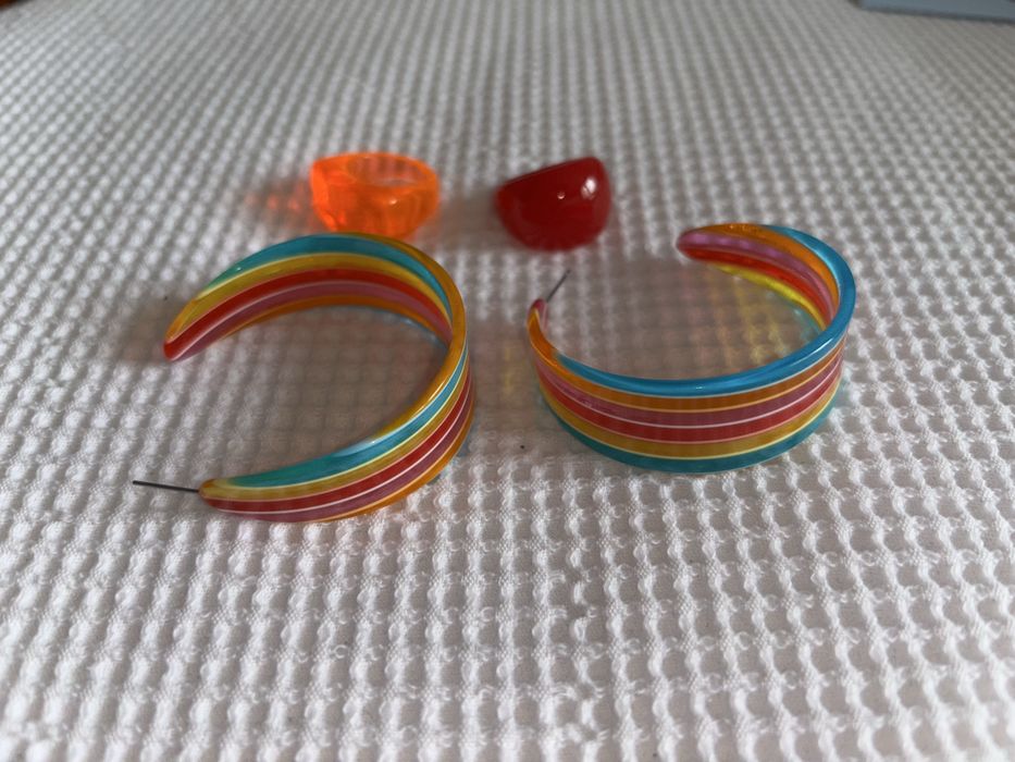 Conjunto fluorescente brincos anéis pulseiras