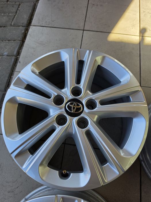 FELGI ALUMINIOWE Toyota Proace City  5x108 ET47 Oryginał