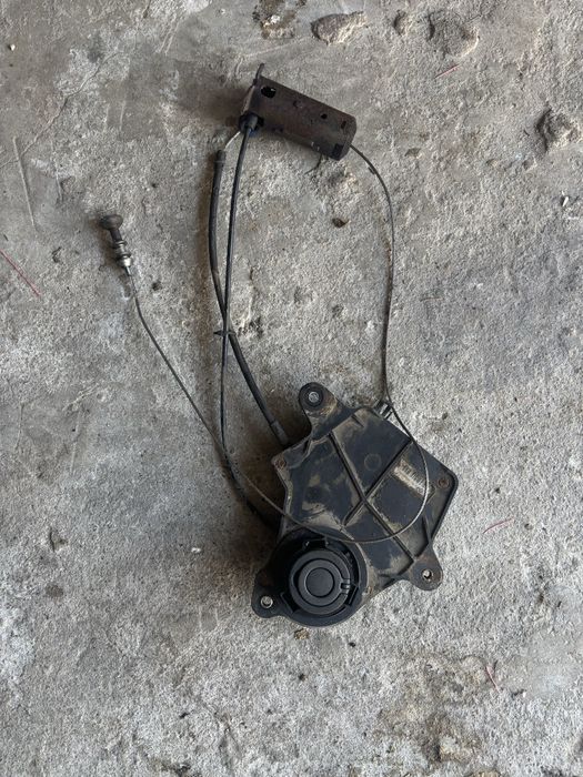 winda kola zapapasowego  peugeot 308sw wklad obudowa