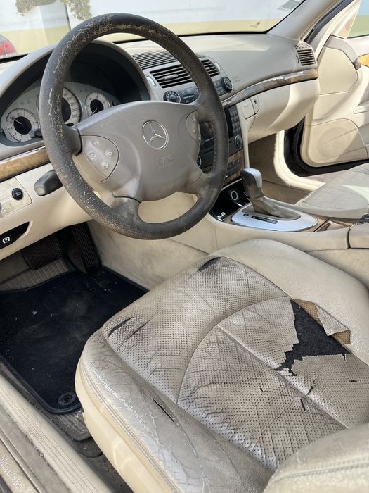Mercedes Benz E220 — photo 2