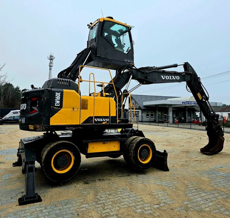 Volvo EW160E  Koparka kołowa volvo ew160e EW160d 140c 160b podnoszona kabina