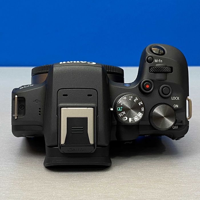 Canon EOS R10 (Corpo) - 24.2MP | 3 ANOS DE GARANTIA