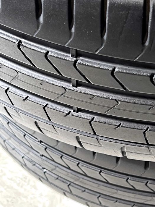 Pneus Pirelli Pzero PZ4 - 245/40/20 - Excelentes