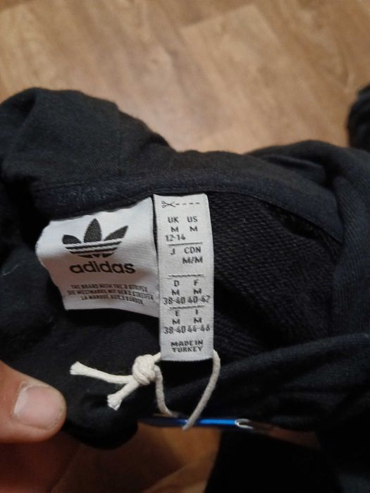 Світшот Essentials IY9615 Чорний Oversize