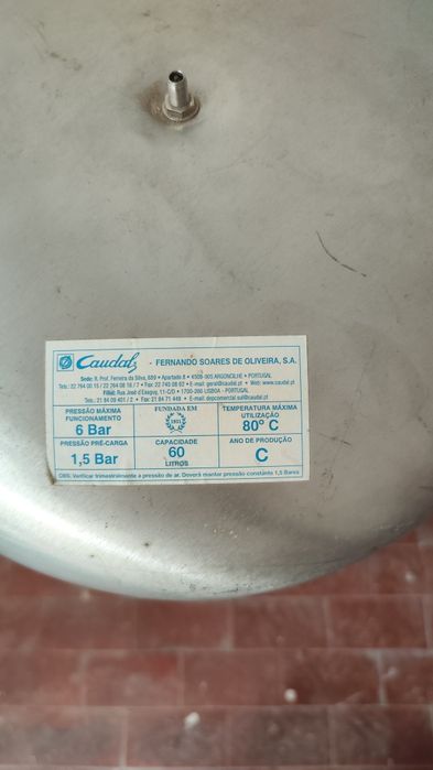 Autoclave em aço inoxidável  / Balão 60L / Bomba água