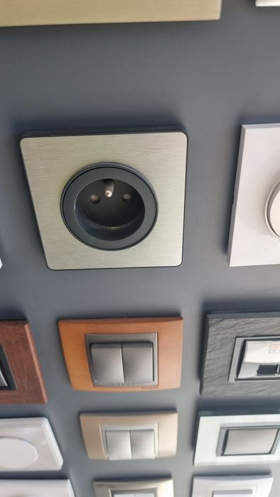 Sou eletricista em Lisboa Almada e em toda a zona de Setúbal.